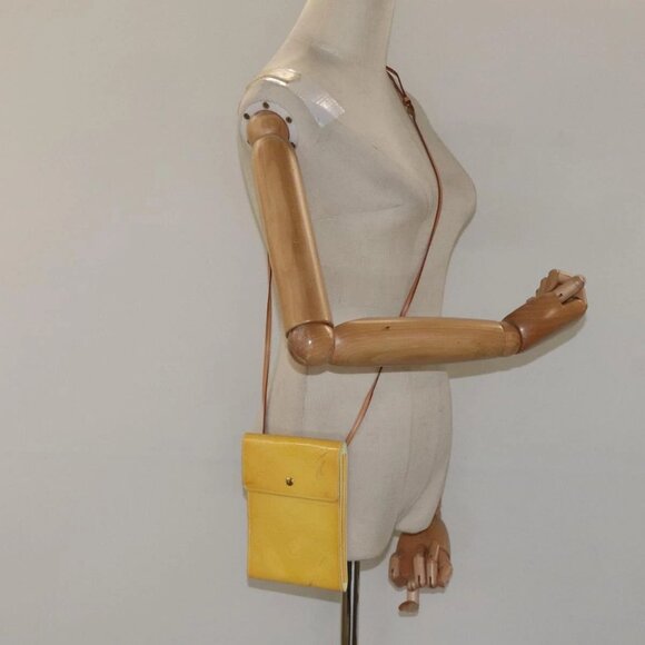 LOUIS VUITTON Monogram Vernis Kenmare Pouch Yellow M91060 LV Auth ti2982 - Picture 3 of 16